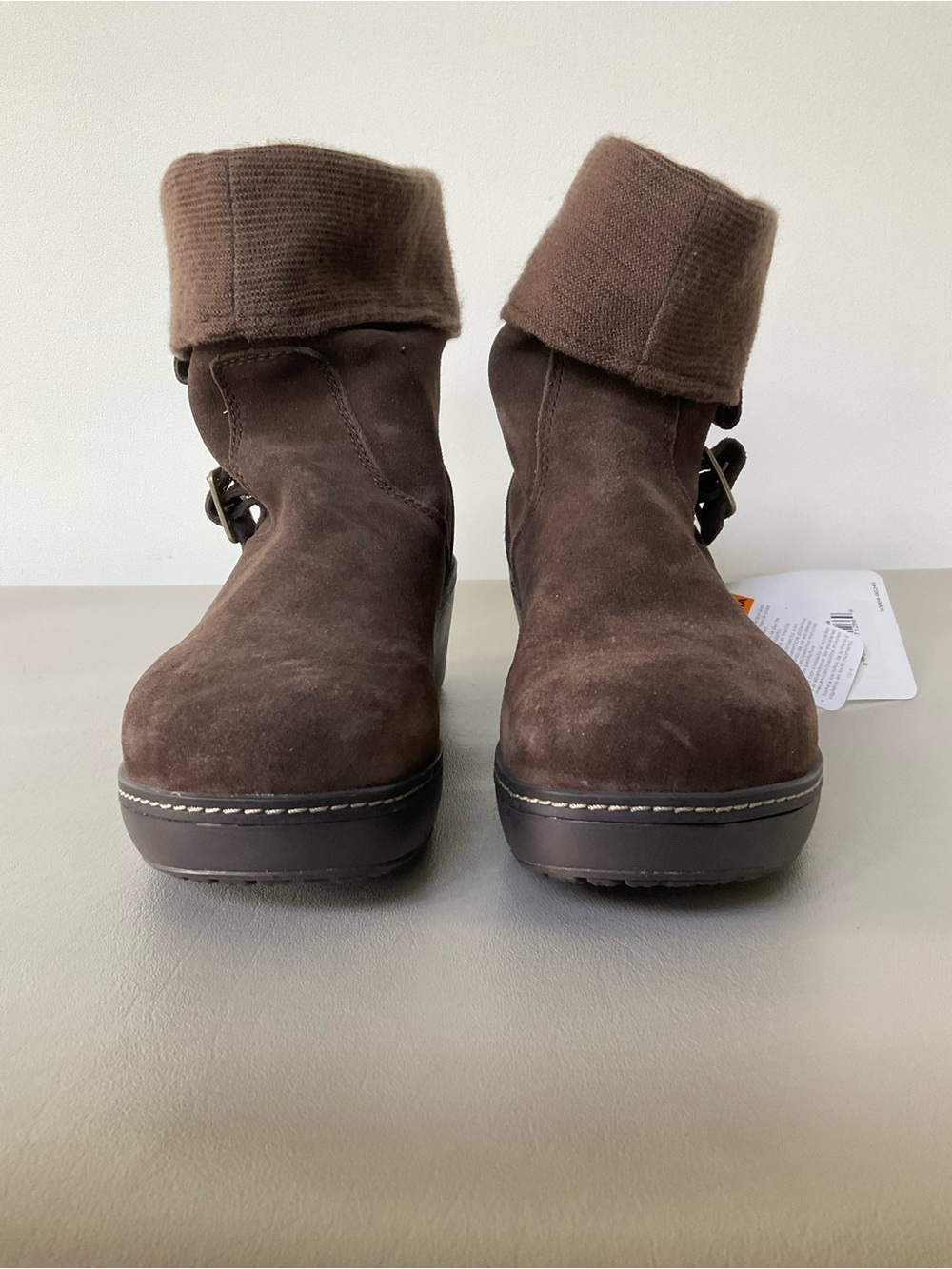 CROCS, NWT, Brown, Comfy, Boots - Picture 3 of 11